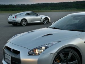Американцам разрешили отключать систему стабилизации на Nissan GT-R
