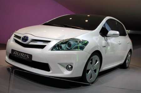  Toyota Auris HSD Full Hybrid Concept
