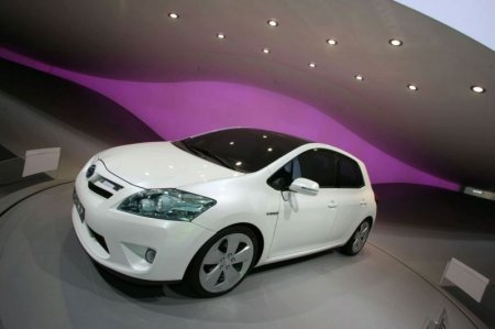   Toyota Auris HSD Full Hybrid Concept