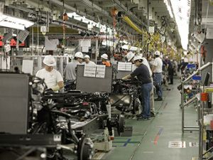 «Тойота» полностью восстановила производство автомобилей в США
