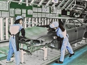 Toyota временно закроет японские заводы из-за тайфуна